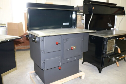 Pioneer Stoves Pioneer Baker's Choice Wood Cookstove — Owner's Manual