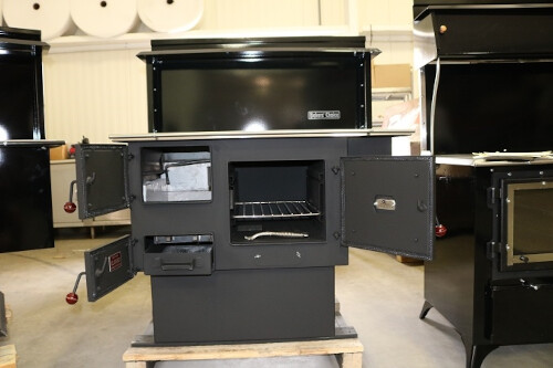 Pioneer Stoves Pioneer Baker's Choice Wood Cookstove — Owner's Manual