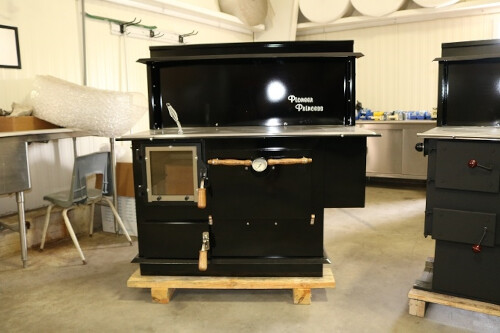 Pioneer Stoves Pioneer Princess Wood Cookstove — Bakeview Door