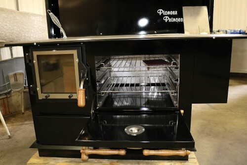Pioneer Stoves Pioneer Princess Wood Cookstove — Bakeview Door