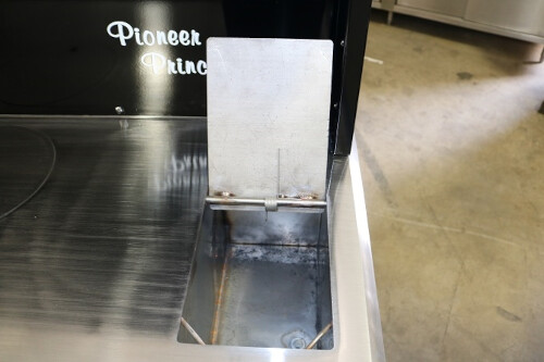 Pioneer Stoves Pioneer Princess Wood Cookstove — Bakeview Door